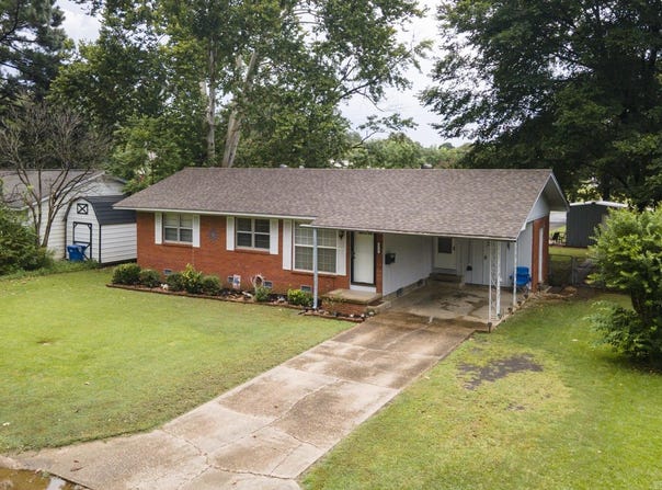 2215 Lee Avenue, Conway, AR 72034