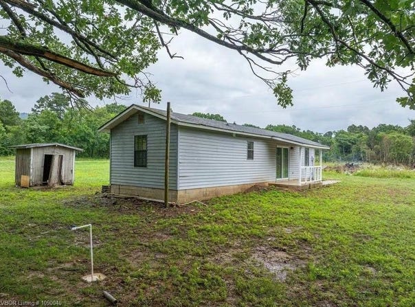 1388 Diamond RD, Waldron, AR 72958