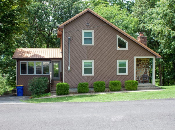 850 Spring Shores Lane, Falls Of Rough, KY 40119