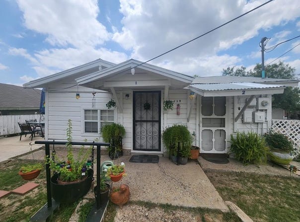 239 Medina, Eagle Pass, TX 78852