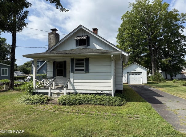 310 W High Street, Milford, PA 18337
