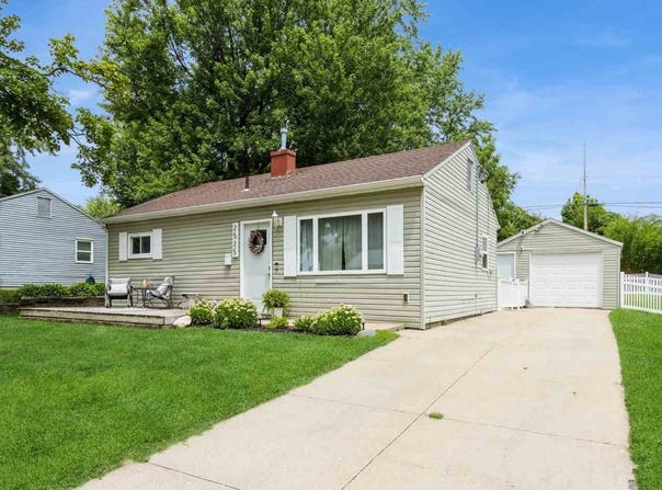2525 SW Linwood Street, CedarRapids, IA 52404