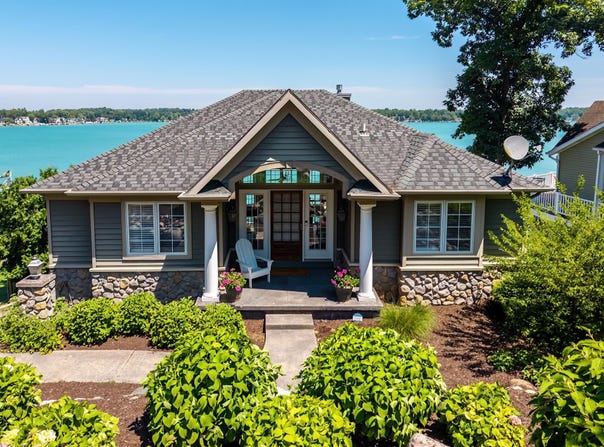 6540 W South Lake Gage Drive, Angola, IN 46703
