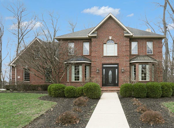 1917 Nichole Circle, Lancaster, OH 43130