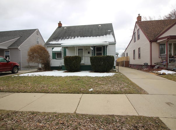 573 Leblanc Street, Lincoln Park, MI 48146