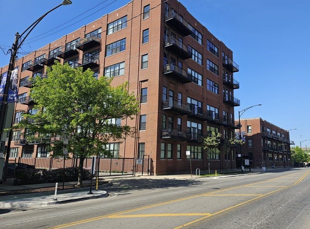 2323 W Pershing Road, Chicago, IL 60609