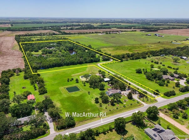 12919 W Macarthur Rd, Wichita, KS 67227