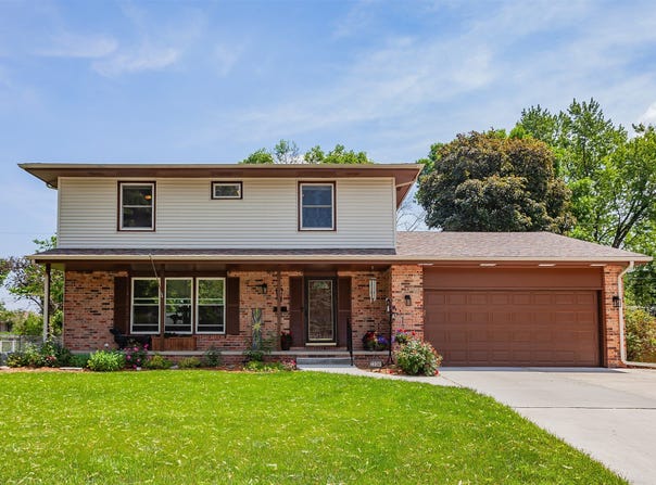 2304 Northwestern Avenue, Ames, IA 50010
