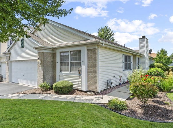 17234 Long Bow Drive, Lockport, IL 60441