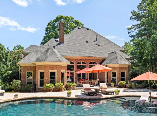 18600 River Falls Drive, Davidson, NC 28036