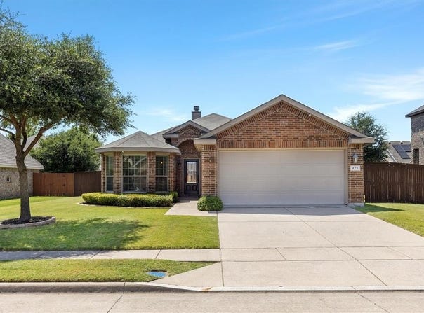 271 Burnett Drive, Lavon, TX 75166