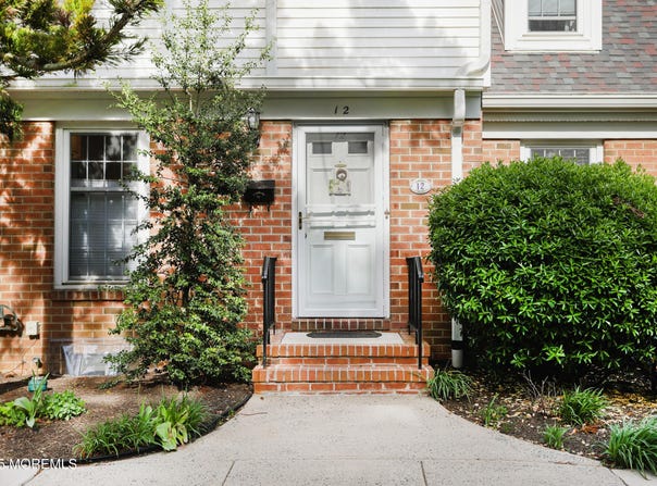 12 Wyckham Road, Spring Lake Heights, NJ 07762