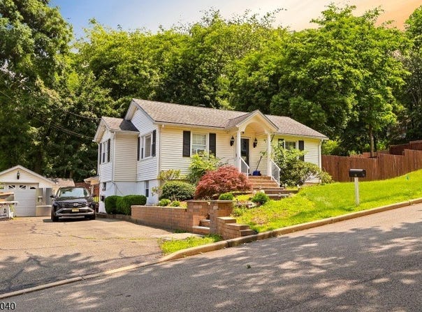 10 4Th Ave, Mine Hill Twp., NJ 07803-3239