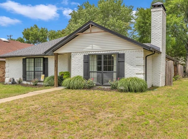 602 Pierce Street, Lindale, TX 75771
