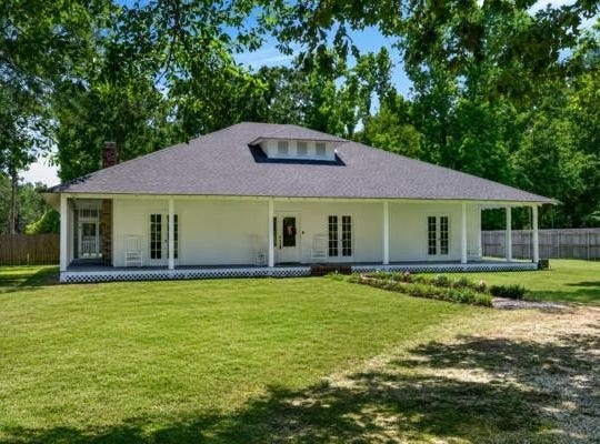 100 Williamsburg Rd, Picayune, MS 39466