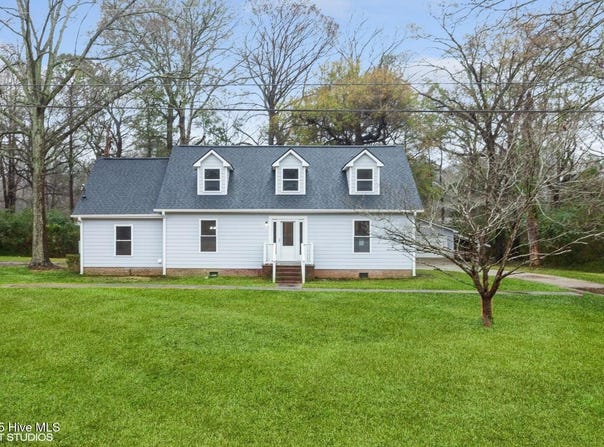 535 Washington Post Road, New Bern, NC 28562
