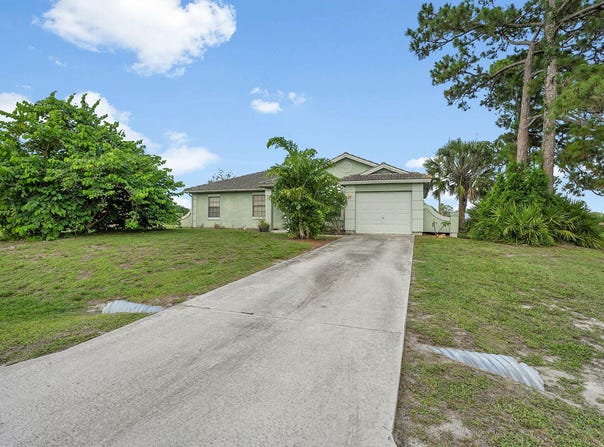 2849 SW Pierson Road, Port Saint Lucie, FL 34953