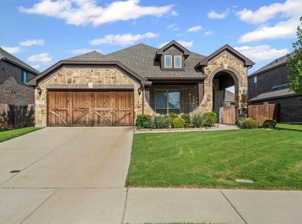 725 Salvia Court, Midlothian, TX 76065