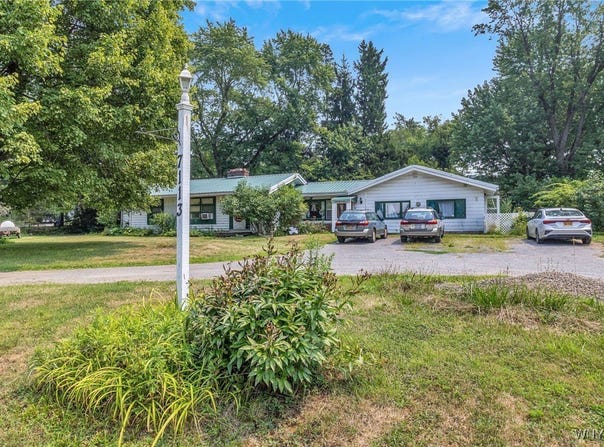 7113 State Road, Colden, NY 14033
