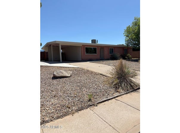 4910 E FOOTHILLS Drive, Sierra Vista, AZ 85635