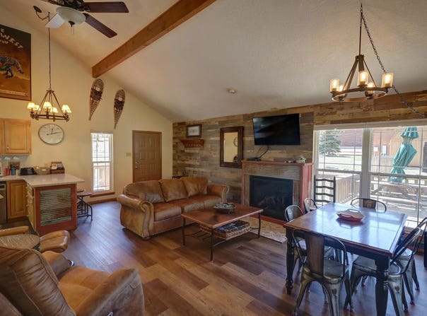 33 Upper Red River Valley Rd, Red River, NM 87558