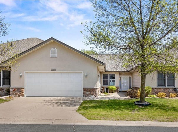 1108 Village Street SE, New Prague, MN 56071