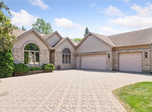 5938 Burke Trail, Inver Grove Heights, MN 55076