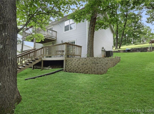 187 Wildwood Drive, Linn Creek, MO 65052