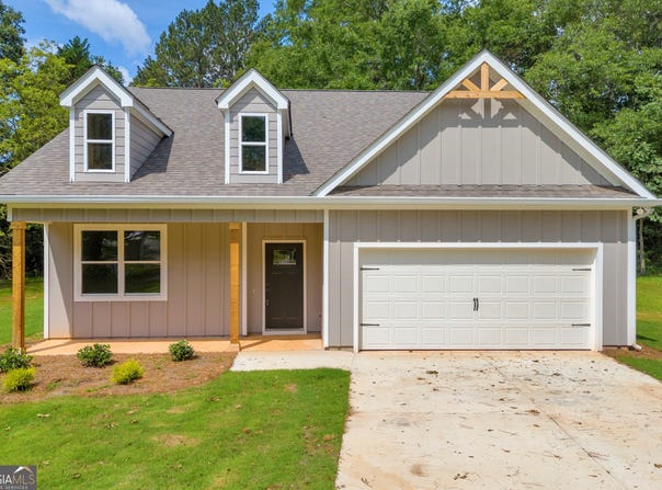 10 Deerfield, Royston, GA 30662