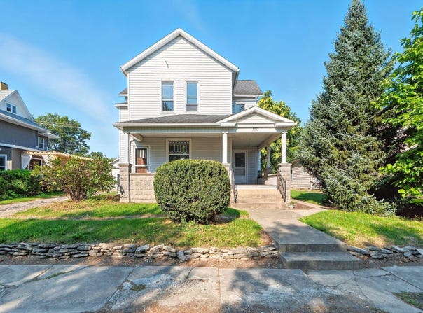 110 S 4th Street, Decatur, IN 46733