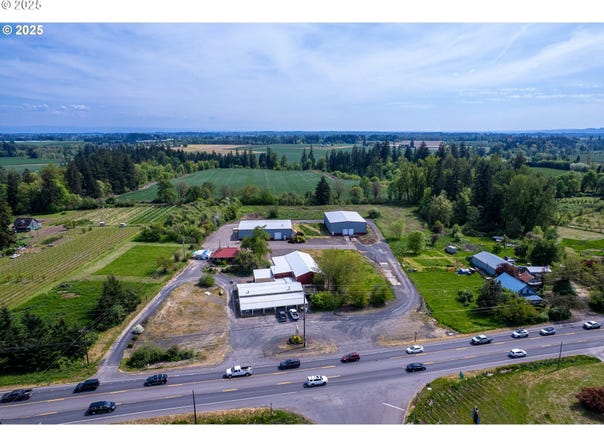 18460 N HIGHWAY 99, Dayton, OR 97114