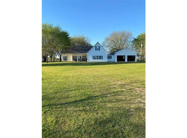 809 Harkey Street, Tishomingo, OK 73460