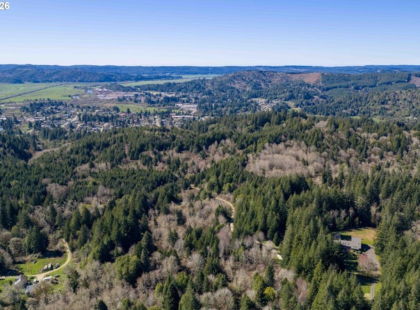 CREST ACRES Rd, Coquille, OR 97423