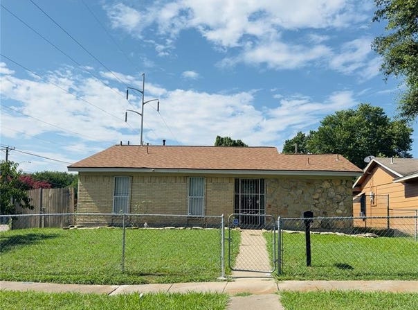 9601 Glengreen Drive, Dallas, TX 75217