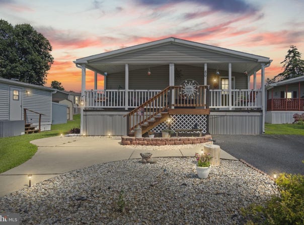 86 BUTTONWOOD DRIVE, DILLSBURG, PA 17019