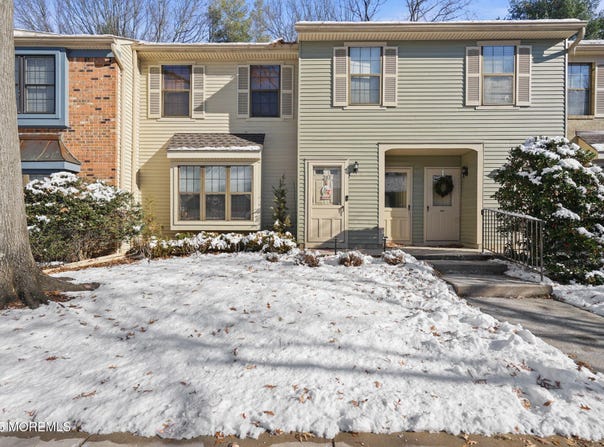 283 Gloucester Court, Aberdeen, NJ 07747