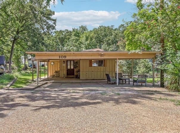 109 N Bay Circle, Mabank, TX 75156
