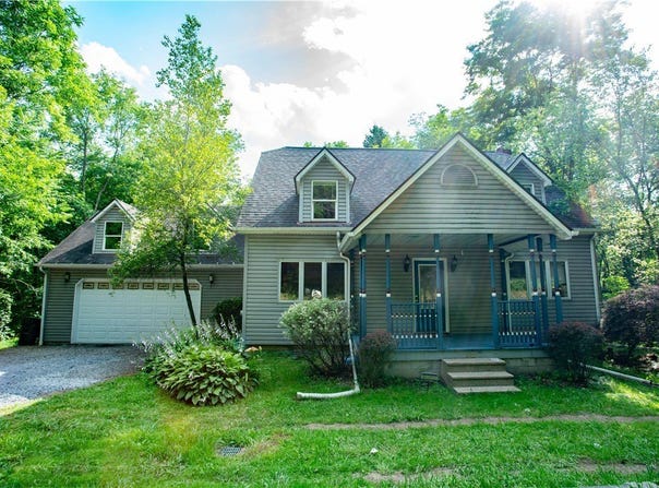 385 Wallace Run Road, Big Beaver, PA 15010
