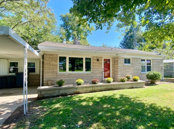 100 Church St., Cisne, IL 62823
