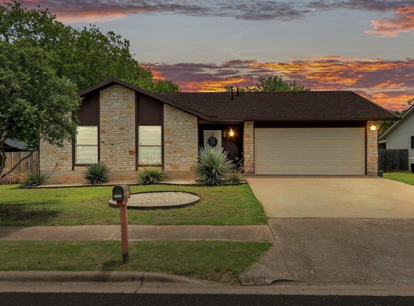 907 Great Oaks CV, Round Rock, TX 78681