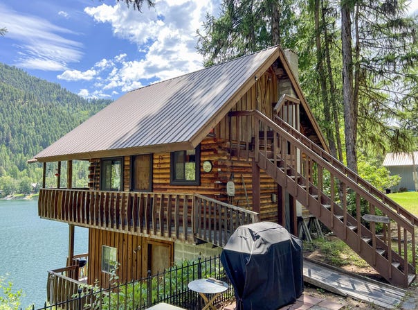 3049 DEEP LAKE NORTH SHORE WAY, COLVILLE, WA 99114