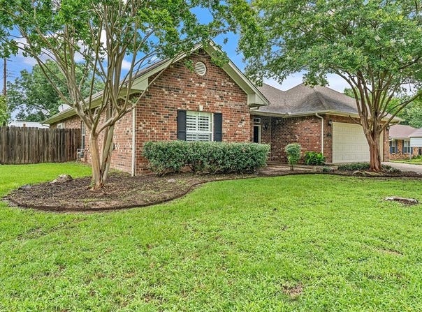 420 Colorado Street, Van, TX 75790