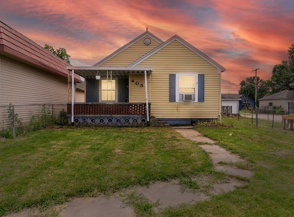 405 W Van Buren Street, Columbia City, IN 46725-2041
