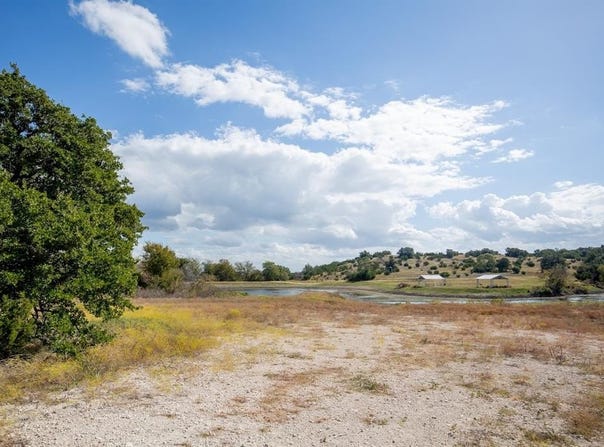 1584 Hidden Oaks Trail, Glen Rose, TX 76043