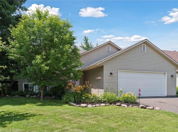 1712 9th Street SE, Forest Lake, MN 55025