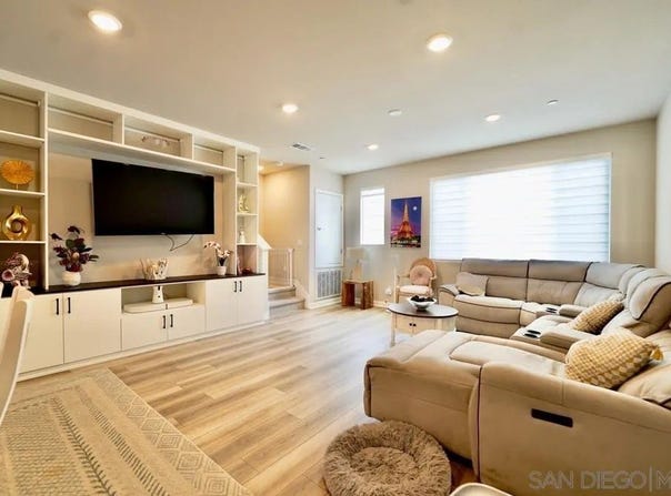 1448 W Sunrise Ln, San Pedro, CA 90732