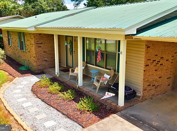 625 S Rountree, Metter, GA 30439