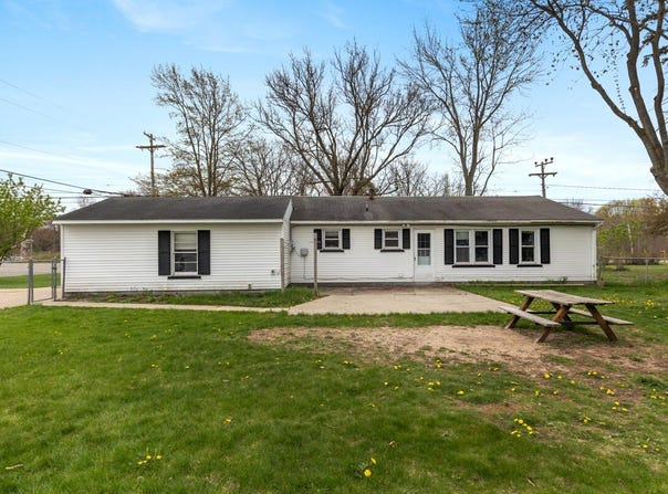 3116 E Apple Avenue, Muskegon, MI 49442