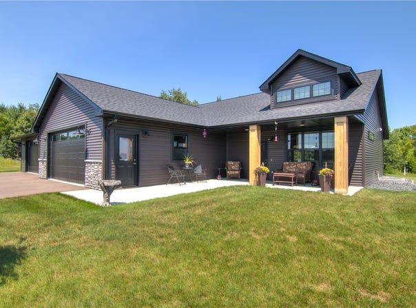 17419 99th Avenue N, Chippewa Falls, WI 54729