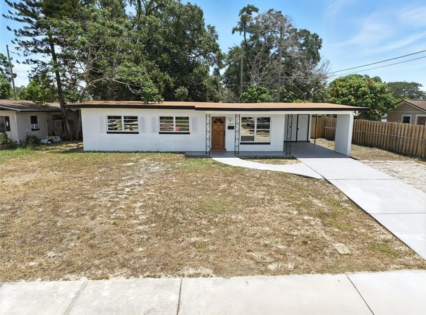 2415 QUEENSWAY ROAD, ORLANDO, FL 32808